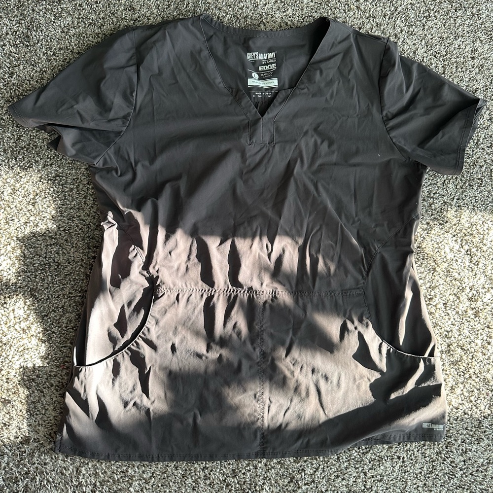 Greys anatomy scrub top. Size large. Grey